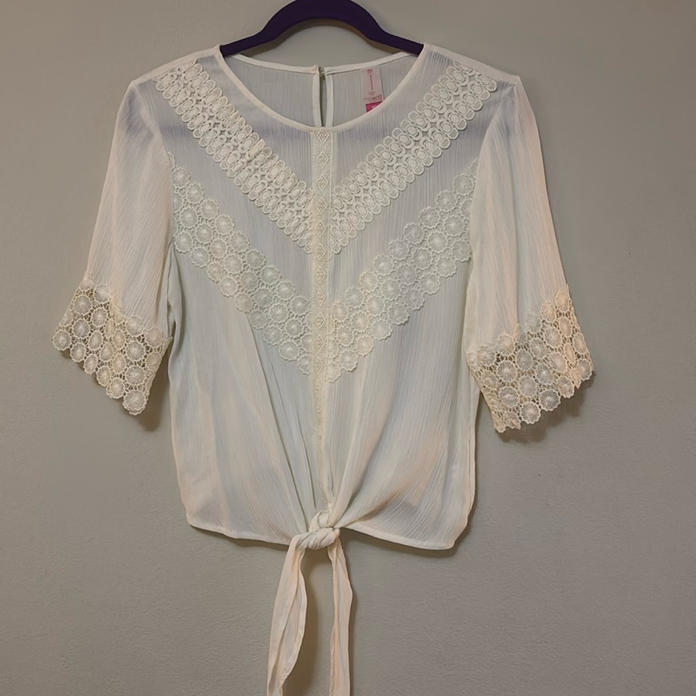 No boundaries tops, size S